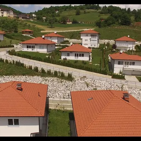 Villa 3 *